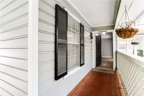 1609 Vicksburg Pl, Sandy Springs, GA 30350