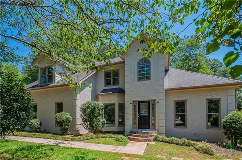 55 Glenridge Dr, Newnan, GA 30265