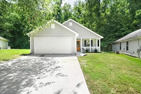 8347 Ramblin Ct, Douglasville, GA 30134