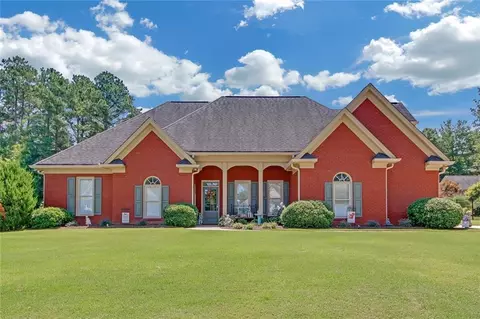 806 Mildred Ln, Loganville, GA 30052
