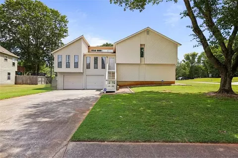 2562 Blakely Ct NE, Marietta, GA 30066