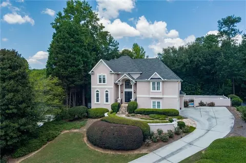 3921 Glenhurst Dr SE, Smyrna, GA 30080