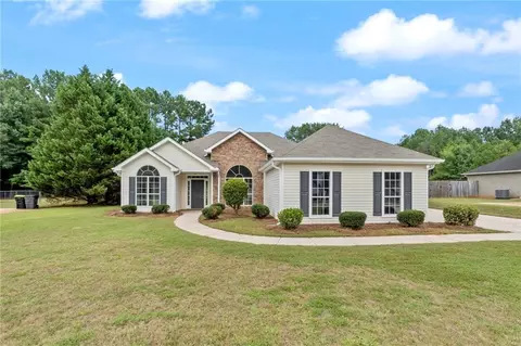 595 Chaseridge Dr, Mcdonough, GA 30253