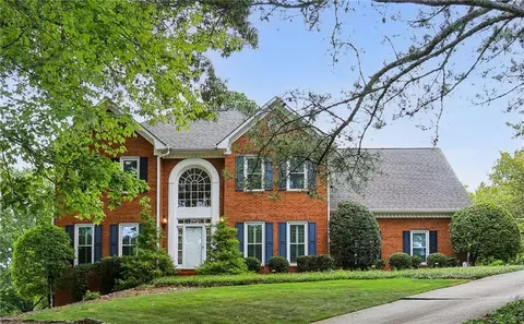 12045 Wexford Club Dr, Roswell, GA 30075