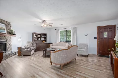 233 Farmbrook Pkwy, Stockbridge, GA 30281 photo 4