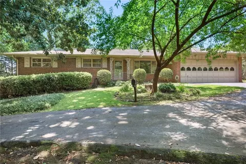 5722 Chamblee Dunwoody Rd, Atlanta, GA 30338