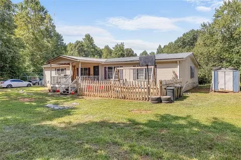 3923 Crane Mill Rd, Cornelia, GA 30531 photo 3