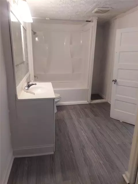 712 Rowe St, Dublin, GA 31021 photo 3