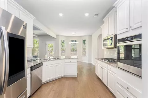 598 Toronto Cir, Hampton, GA 30228 photo 8