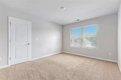 598 Toronto Cir, Hampton, GA 30228 photo 11
