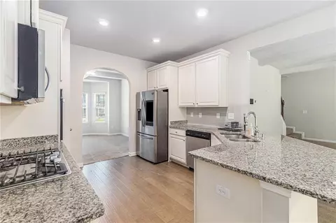 598 Toronto Cir, Hampton, GA 30228 photo 7