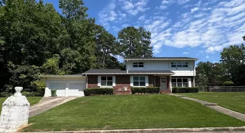 2338 Navajo Trl, Atlanta, GA 30331