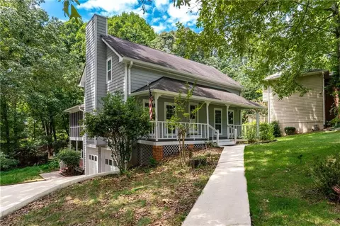 3171 Cedardale Dr, Douglasville, GA 30135