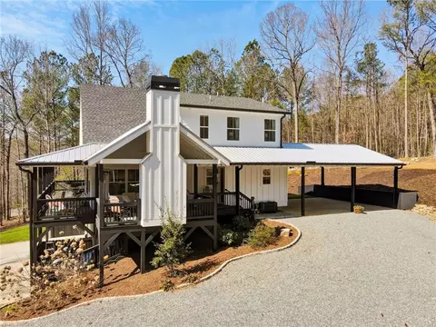 202 Highpoint Ridge Rd, Ellijay, GA 30536