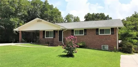2520 Britt Rd, Snellville, GA 30078