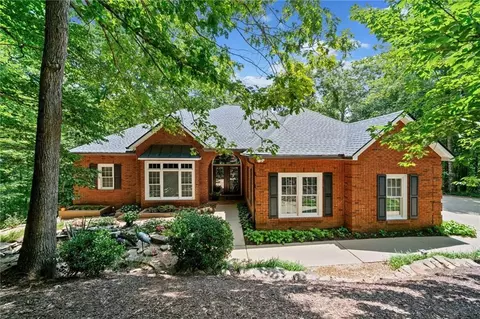 295 Quail Run Dr, Talking Rock, GA 30175