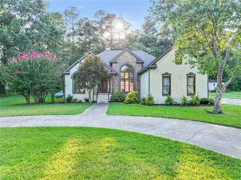 5830 Leah Ln, Powder Springs, GA 30127
