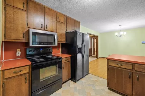 1663 Rogers Cir, Gainesville, GA 30507 photo 13