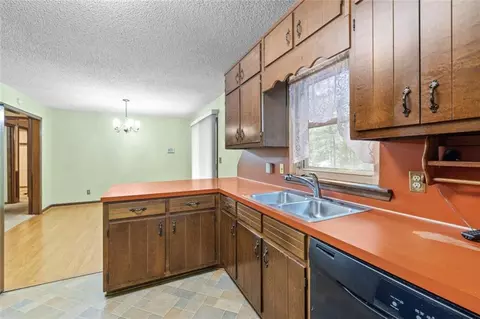 1663 Rogers Cir, Gainesville, GA 30507 photo 12