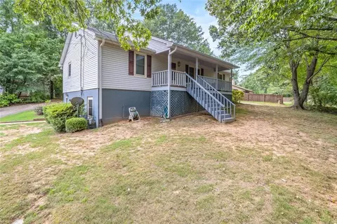 1663 Rogers Cir, Gainesville, GA 30507 photo 5
