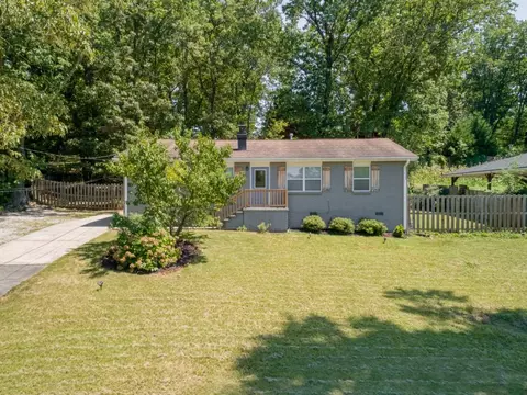 1086 Azalea Cir, Marietta, GA 30062