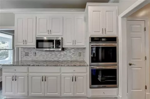 8045 Royal Troon Dr, Duluth, GA 30097 photo 17