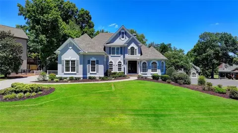 8045 Royal Troon Dr, Duluth, GA 30097 photo 2