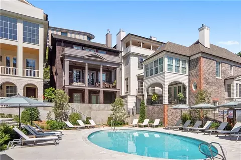 98 Ottley Ln, Atlanta, GA 30305