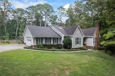 3998 Brenteresa Ct, Snellville, GA 30039