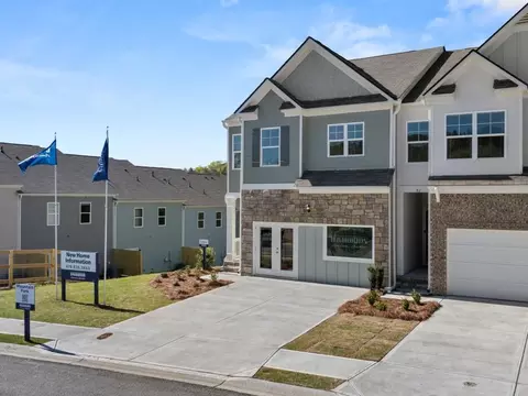 511 Stoneybrook Dr, Dahlonega, GA 30533