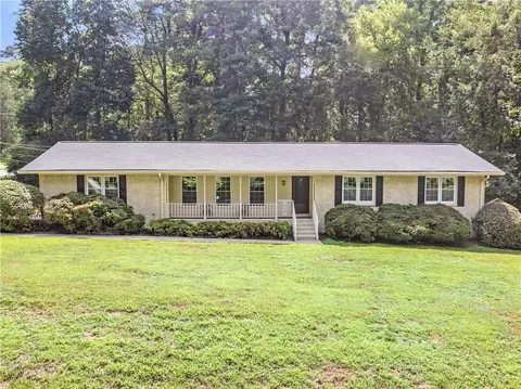 1890 Barber Ct, Ellenwood, GA 30294