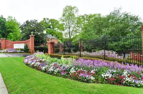 27409 Plantation Dr NE #27409, Atlanta, GA 30324