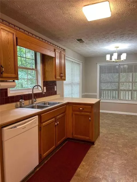 220 Radcliffe Trce, Covington, GA 30016 photo 21
