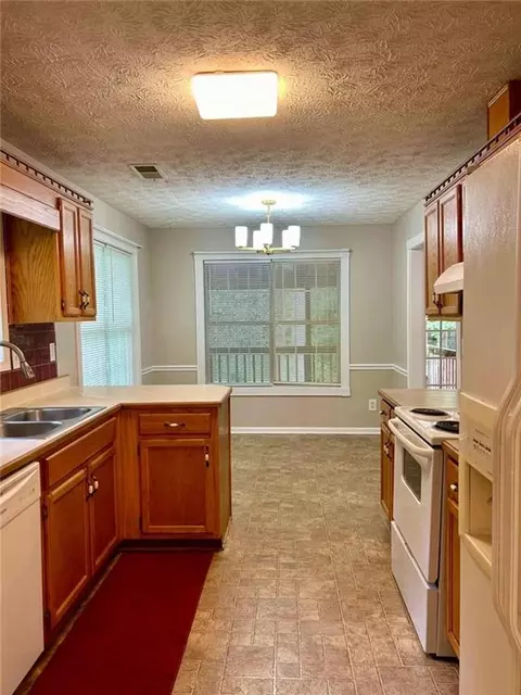 220 Radcliffe Trce, Covington, GA 30016 photo 22