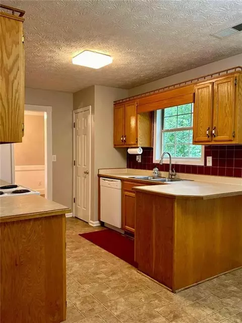 220 Radcliffe Trce, Covington, GA 30016 photo 20