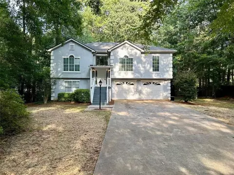 220 Radcliffe Trce, Covington, GA 30016