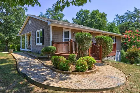 166 Hobgood Rd, Rydal, GA 30171