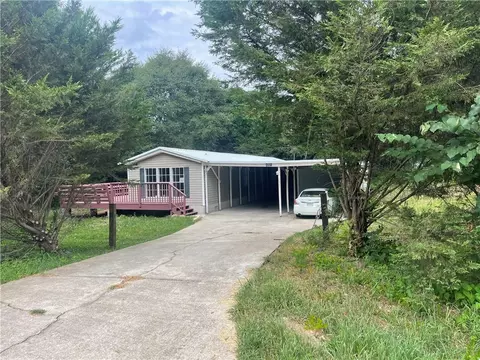 866 Hancock Bridge Rd, Winder, GA 30680