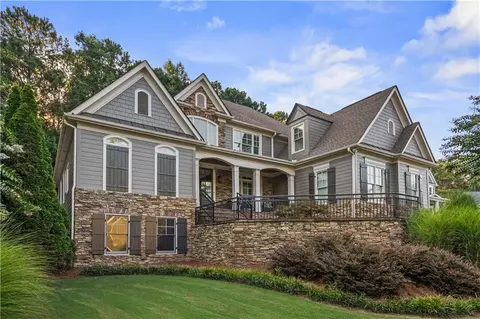 2346 Starr Lake Dr NW, Acworth, GA 30101