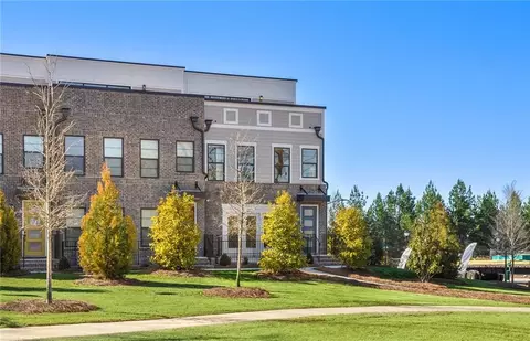 2163 Burnside Dr NW, Atlanta, GA 30318