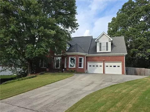 2055 Fairway Close Ter, Lawrenceville, GA 30043