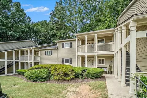 25 Springhedge Ct SE, Smyrna, GA 30080
