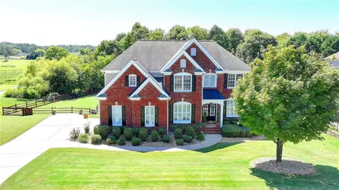 5220 Glenhaven Dr, Cumming, GA 30041