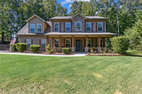 737 Creekwood Ln, Jefferson, GA 30549