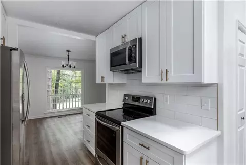Kitchen - 92 Taylor Len Dr, Lagrange, GA 30240 photo 2 of 2