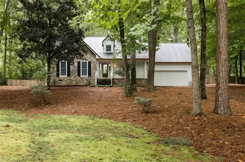 92 Taylor Len Dr, Lagrange, GA 30240