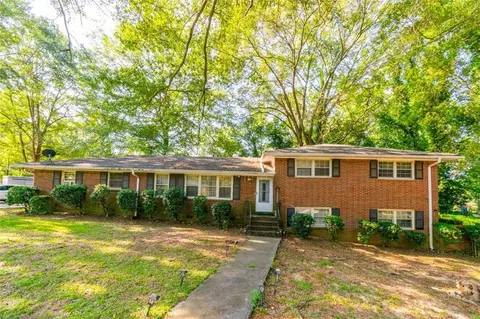 6285 Pine View Ter, Riverdale, GA 30296