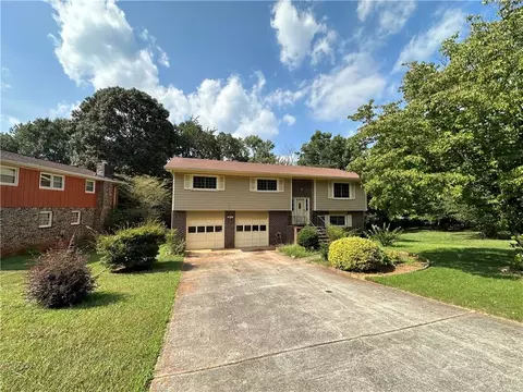 4666 Mercer Rd, Stone Mountain, GA 30083