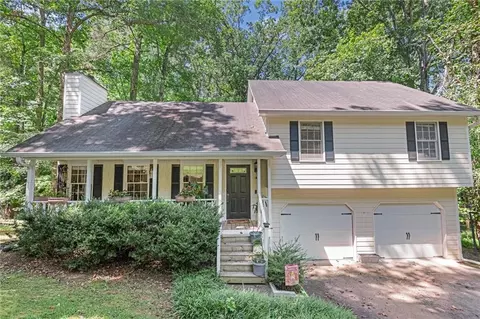 415 Walnut Dr, Woodstock, GA 30189