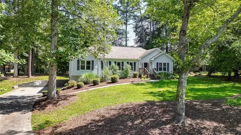 4108 Falcon Shores Ct NW, Acworth, GA 30101